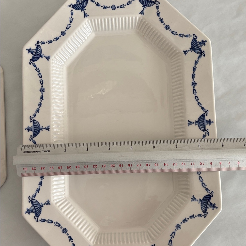 Independence ironstone ash lawn serving platter blue white octagonal - Picture 5 of 8